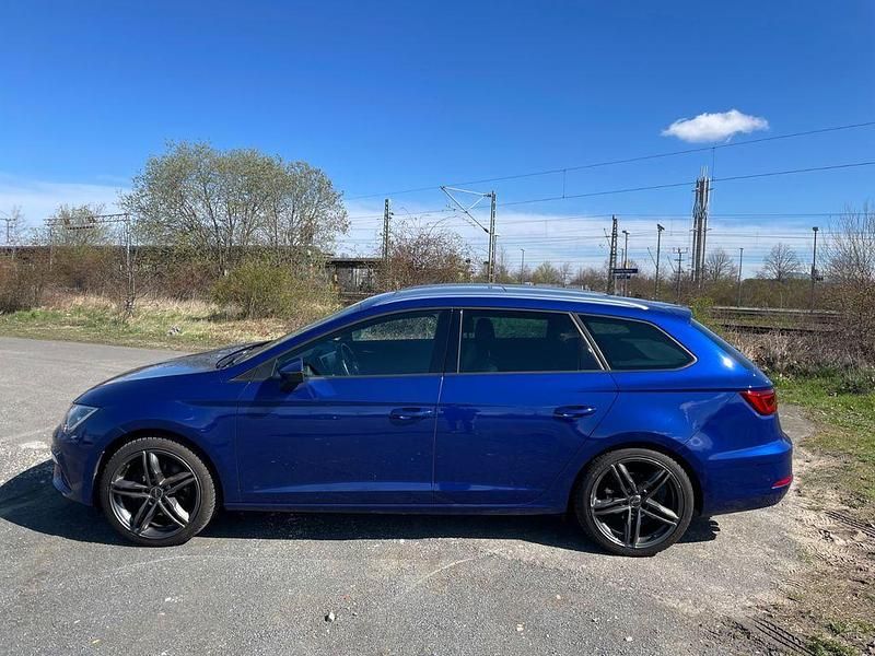 Blau Gebraucht 2018 Seat Leon ST FR Kombi | 18.900 € (Etwas zu teuer) - Bild 1/4