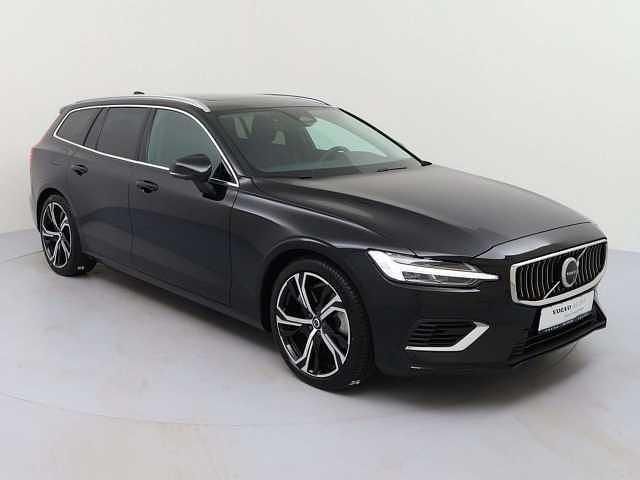 Gebraucht Volvo V60 Plus 455 PS (334 kW) 2025 Schwarz Kombi