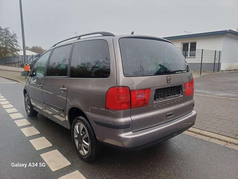 Gebraucht Seat Alhambra Vigo 116 PS (85 kW) 2007 Sombragrau metallic Van / Kleinbus