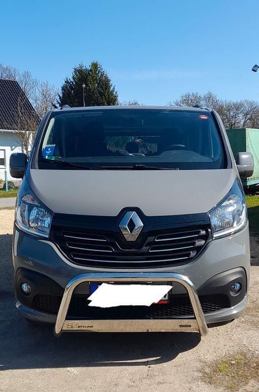 Gebraucht Renault Trafic Expression 121 PS (88 kW) 2019 Grau Van / Kleinbus