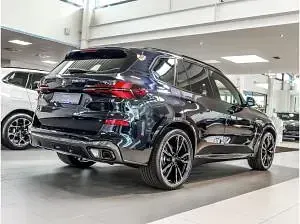 Neu BMW X5 286 PS (210 kW) 2026 Schwarz (carbonschwarz) SUV
