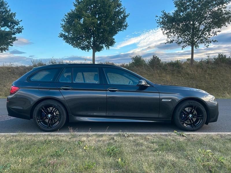 Gebraucht BMW 535 M Performance 326 PS (239 kW) 2013 Grau Kombi