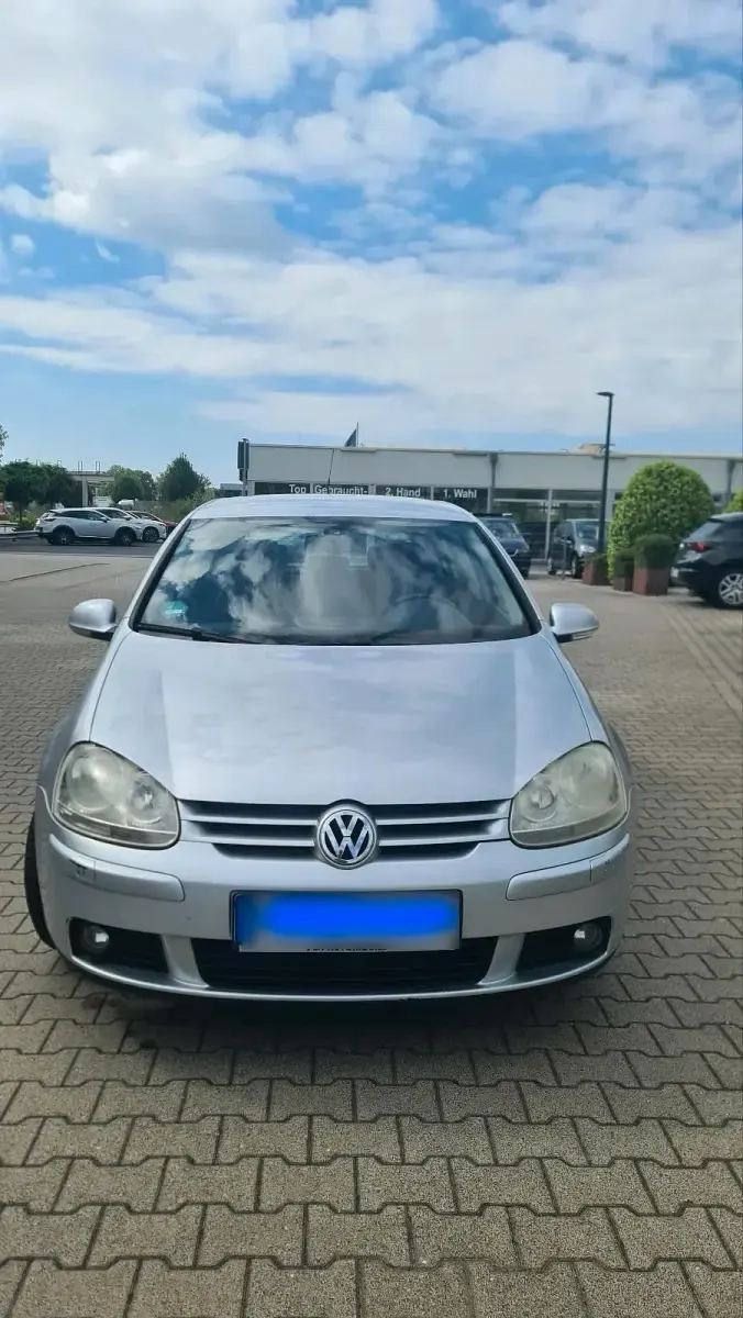Second-hand VW Golf V 80 CP (58 kW) 2007 Gri Hatchback