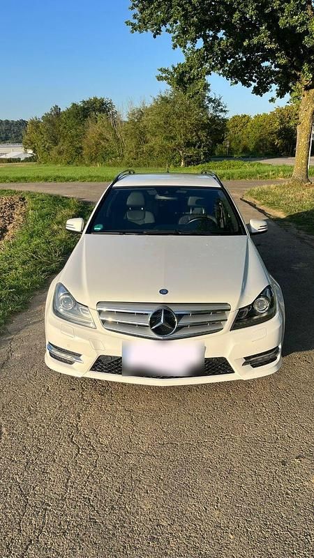 Gebraucht Mercedes C250 204 PS (150 kW) 2012 Weiß Kombi