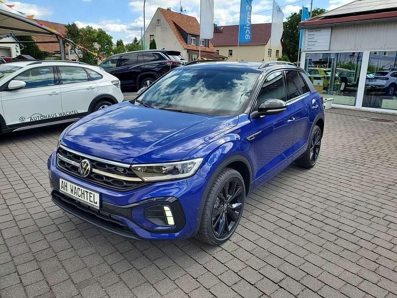 Neu VW T-Roc R-line 150 PS (110 kW) 2025 Lapizbluemetallic/black SUV