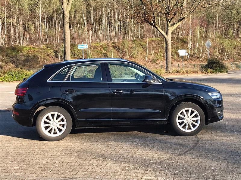 Gebraucht Audi Q3 Comfort 140 PS (102 kW) 2013 Schwarz SUV