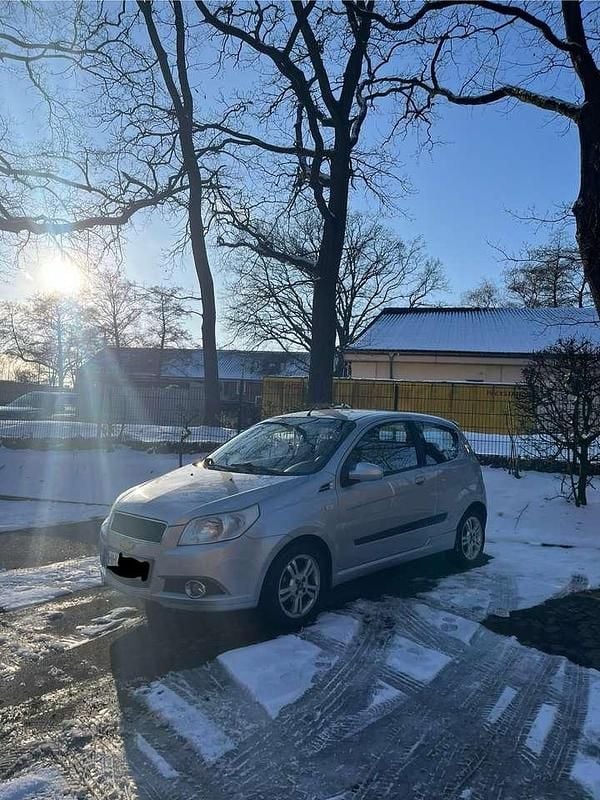 Gebraucht Chevrolet Aveo 86 PS (63 kW) 2009 Silber Limousine