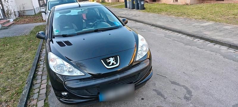 Gebraucht Peugeot 206+ 73 PS (53 kW) 2012 Schwarz Kleinwagen