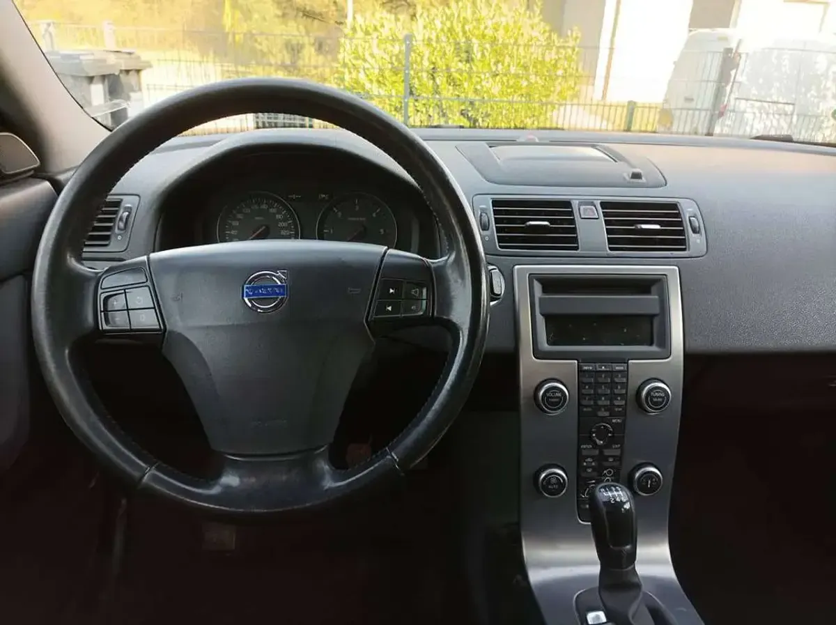 Gebraucht Volvo V50 136 PS (100 kW) 2008 Schwarz Kombi