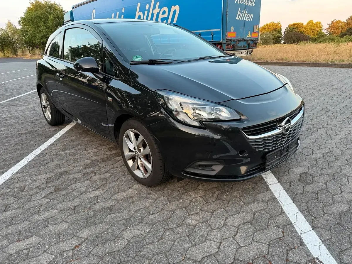 Gebraucht Opel Corsa 115 PS (84 kW) 2015 Schwarz Kleinwagen