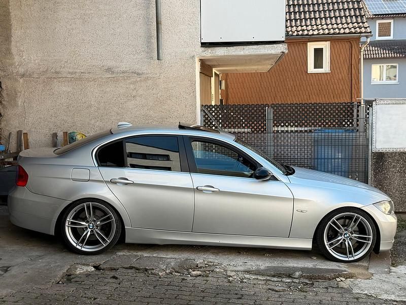 Usata BMW 330 231 CV (169 kW) 2006 Argento Berlina