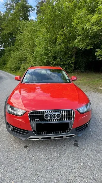 Gebraucht Audi A4 Allroad Ambiente 177 PS (130 kW) 2012 Rot Kombi