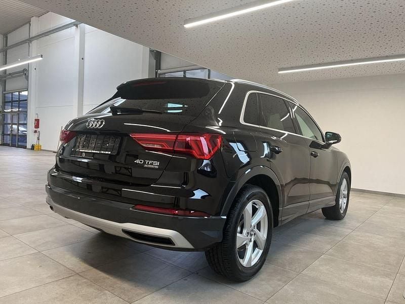 Gebraucht Audi Q3 Advanced 190 PS (139 kW) 2019 Mythosschwarz (metallic) SUV