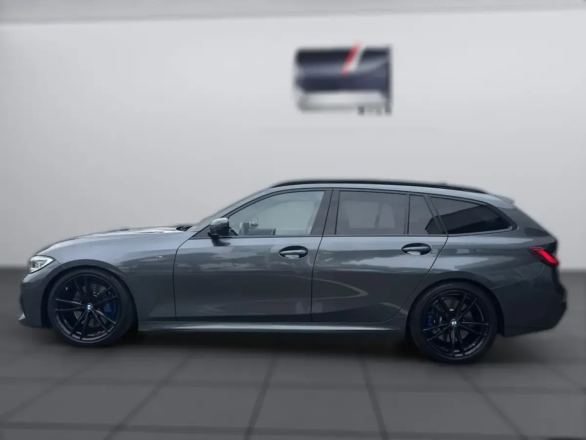 Gebraucht BMW 330 M Sport 265 PS (194 kW) 2019 Grau metallic