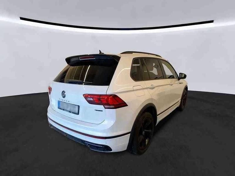 Gebraucht VW Tiguan Style 200 PS (147 kW) 2022 Oryxweiß perlmutteffekt SUV