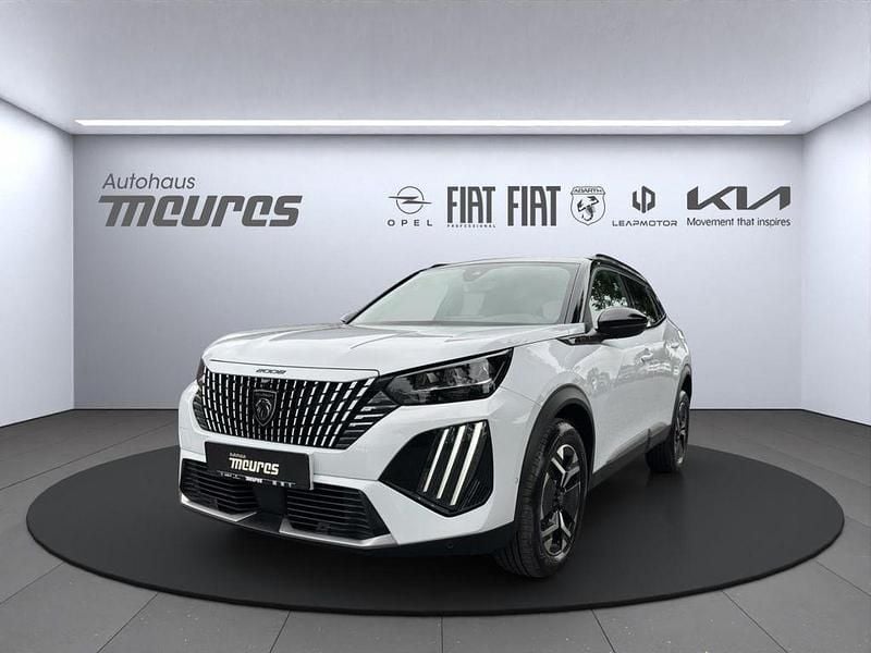 Weiss Gebraucht 2024 Peugeot 2008 GT SUV | 24.488 € (Fairer Preis) - Bild 1/4