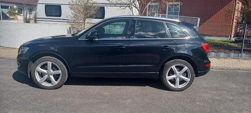 Usado Audi Q5 Ambiente 239 HP (175 kW) 2008 Preto SUV