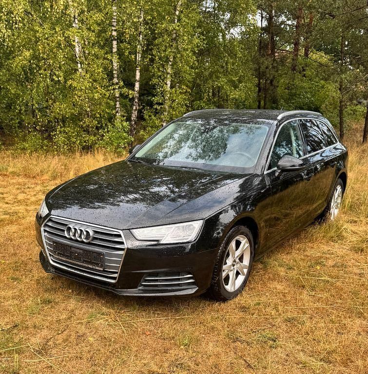 Schwarz Gebraucht 2016 Audi A4 Kombi | 12.500 € (Guter Preis) - Bild 1/4
