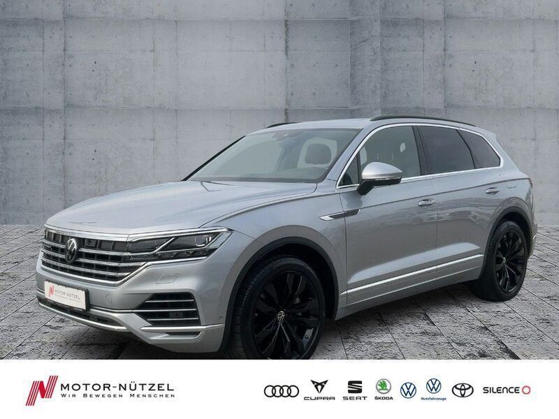 Silber Gebraucht 2022 VW Touareg Elegance SUV | 56.960 € (Etwas zu teuer) - Bild 1/4