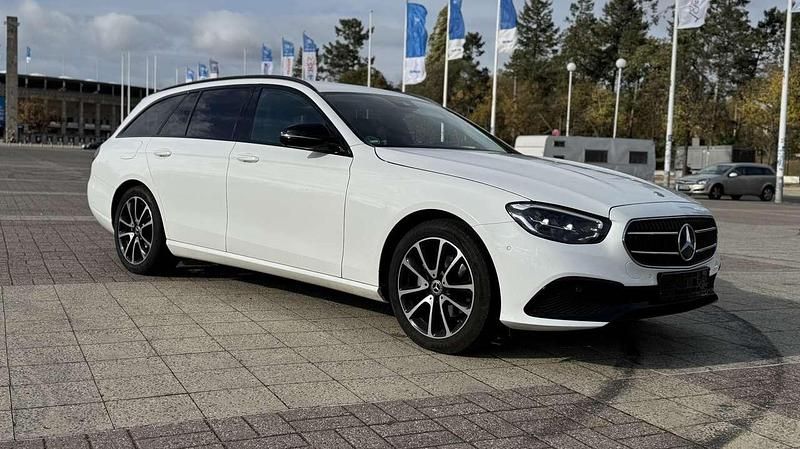 Gebraucht 2023 Mercedes E200 Exclusive Kombi | 35.800 € (Superpreis) - Bild 1/4
