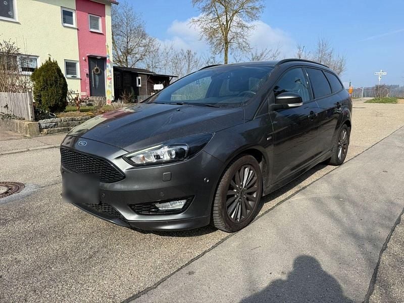 Second-hand Ford Focus ST-Line 182 CP (133 kW) 2016 Gri Break