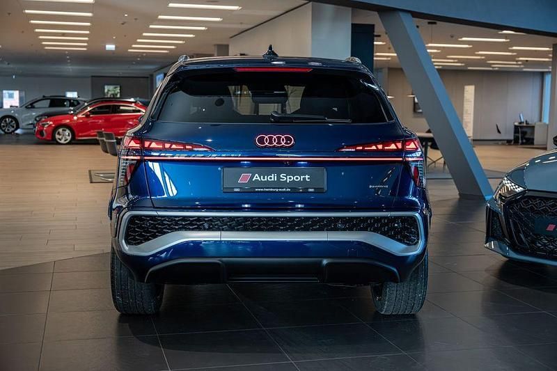 Neu Audi Q3 Sport 204 PS (150 kW) 2026 Blau SUV