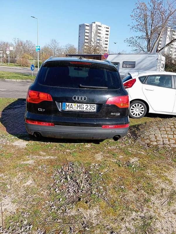 Second-hand Audi Q7 232 CP (170 kW) 2006 Negru SUV