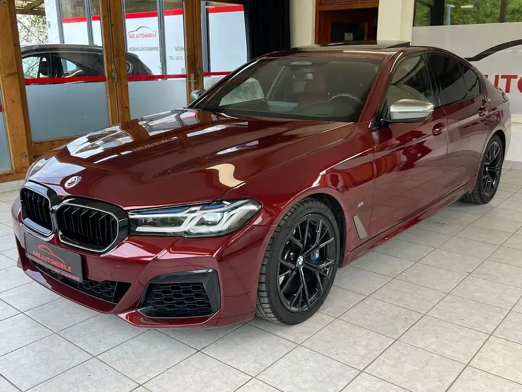 Gebraucht BMW M550 Performance 530 PS (389 kW) 2021 Rot Limousine
