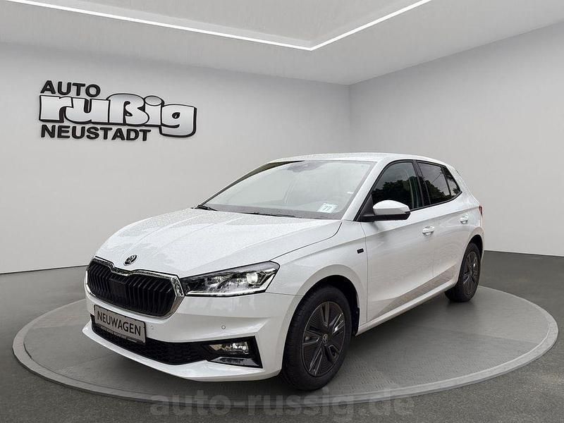 Weiß Neu 2025 Skoda Fabia Tour Limousine | 21.780 € (Fairer Preis) - Bild 1/4