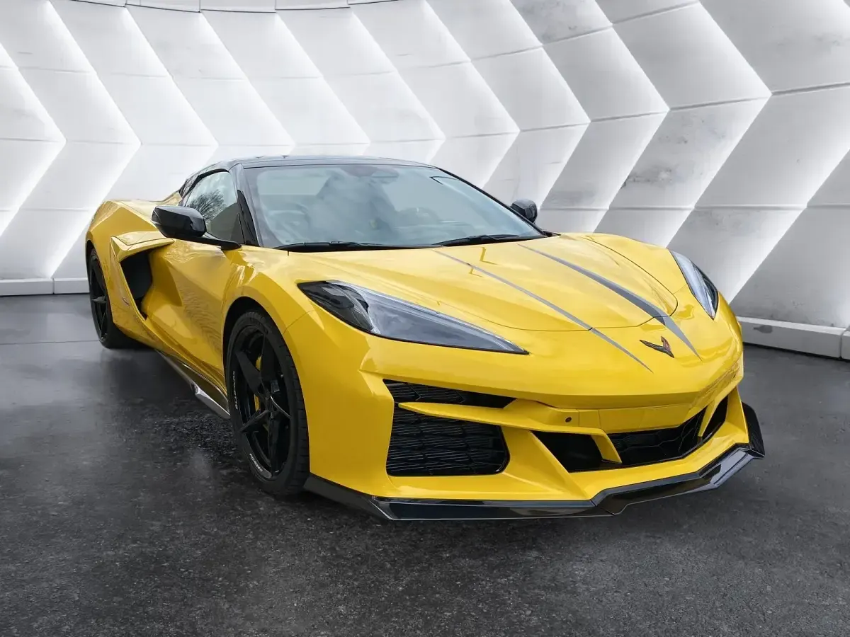 Nowe Corvette C8 655 KM (481 kW) 2026 Żółty Kabriolet