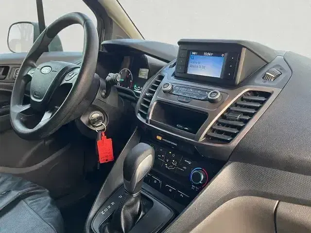 Używany Ford Transit Connect Trend 120 KM (88 kW) 2021 Niebieski Minivan