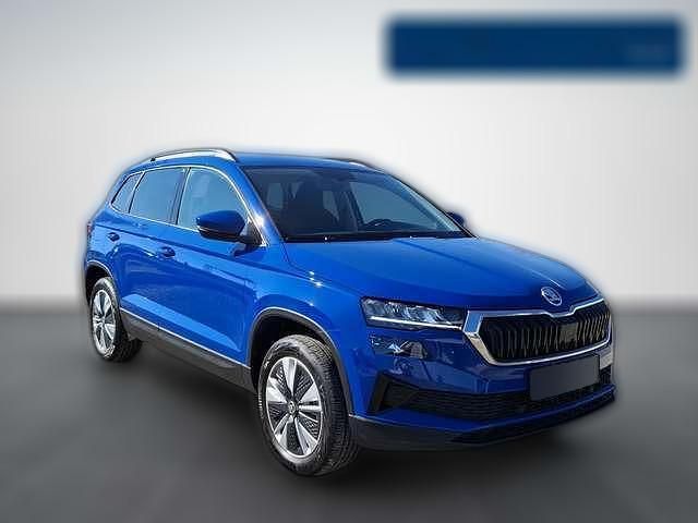 Blau Gebraucht 2022 Skoda Karoq Ambition SUV | 26.450 € (Fairer Preis) - Bild 1/4