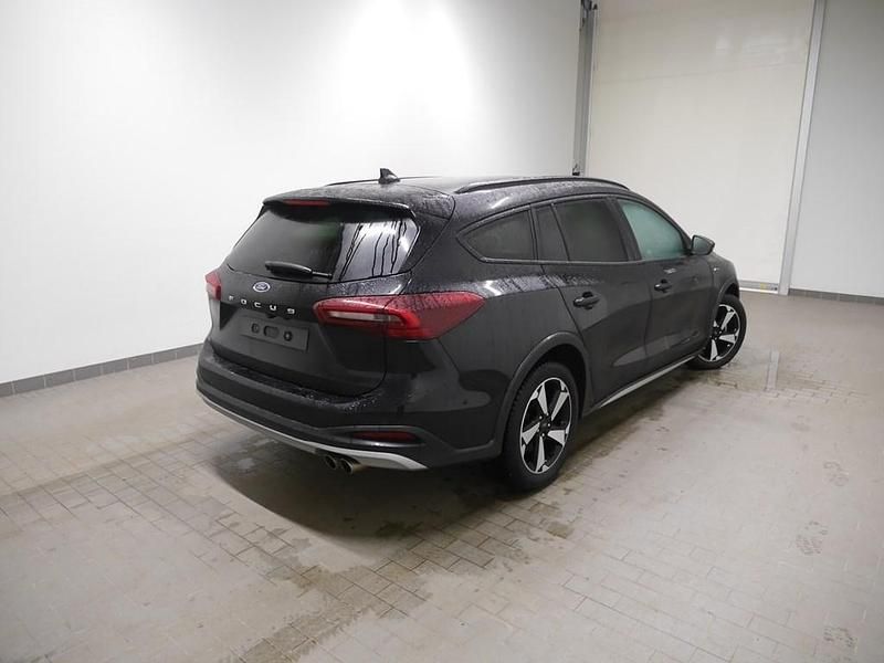 Gebraucht Ford Focus Active X 116 PS (85 kW) 2025 Schwarz Kombi