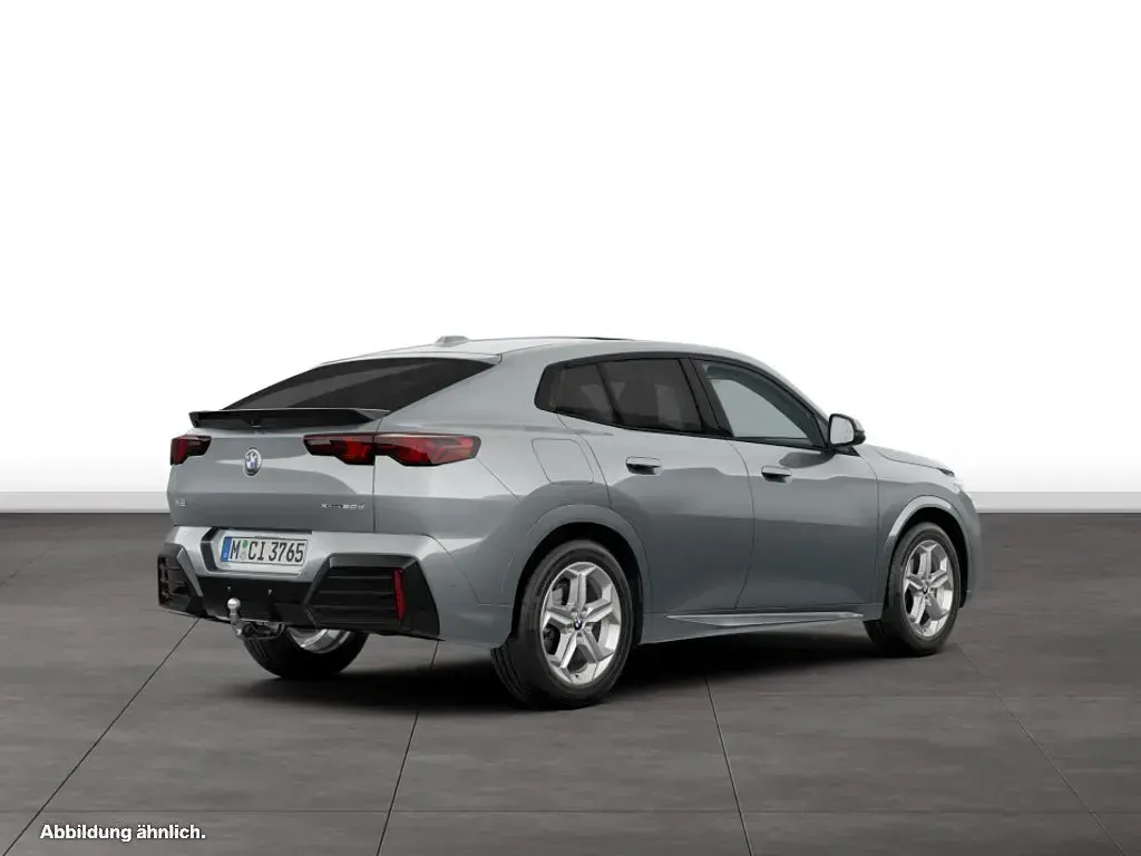 Gebraucht BMW X2 150 PS (110 kW) 2025 Skyscraper grau metallic SUV