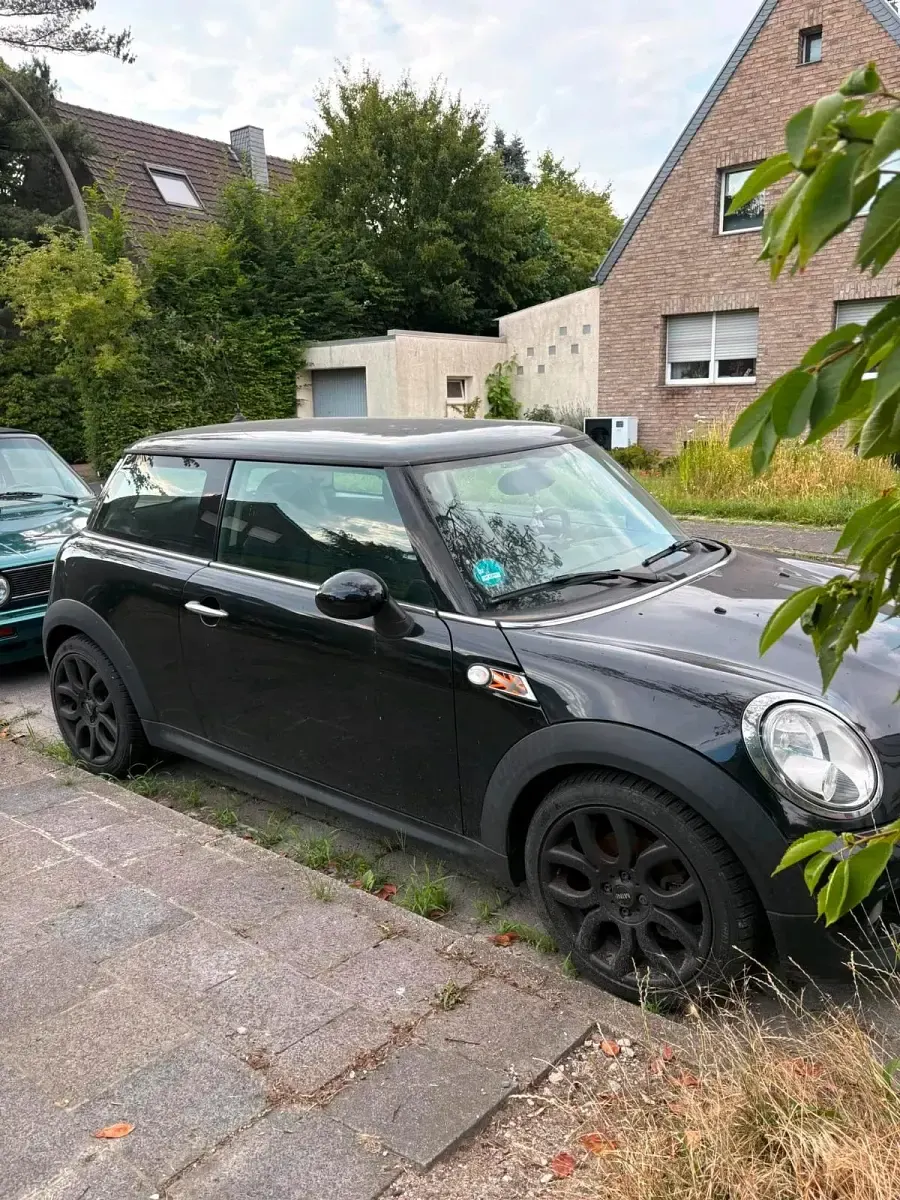 Gebraucht Mini ONE 75 PS (55 kW) 2013 Schwarz Kleinwagen