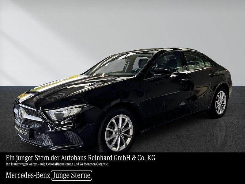 Schwarz Gebraucht 2022 Mercedes A250 Business Limousine | 25.650 € (Fairer Preis) - Bild 1/4