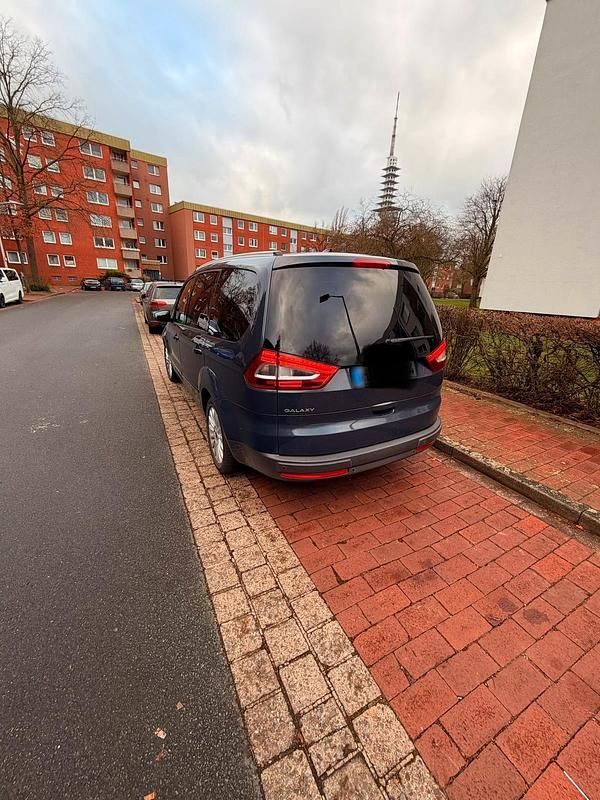 Gebraucht Ford Galaxy 140 PS (102 kW) 2014 Grau Van / Kleinbus