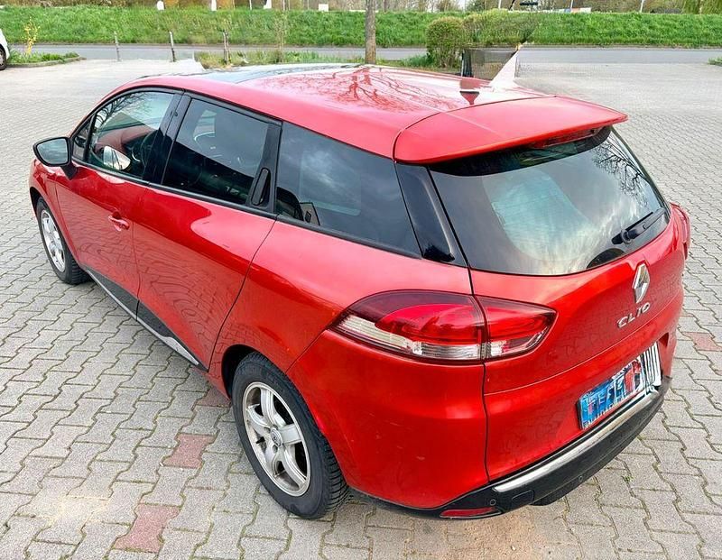 Gebraucht Renault Clio IV 88 PS (64 kW) 2013 Rot Limousine