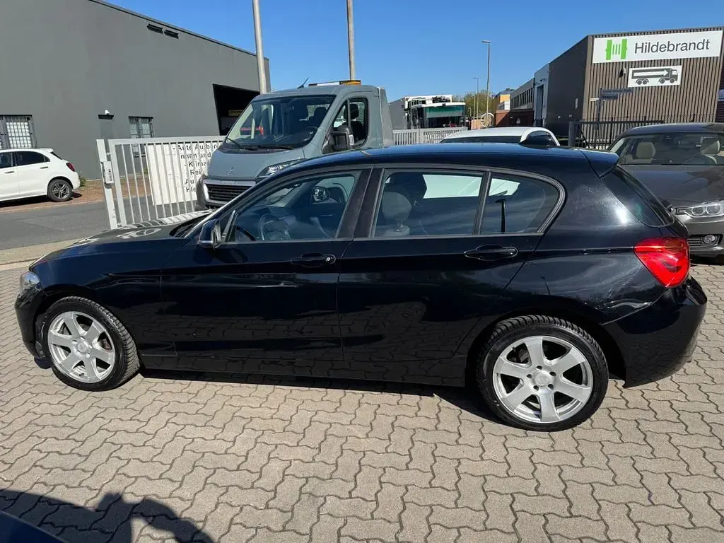 Gebraucht BMW 118 Sport Line 136 PS (100 kW) 2017 Schwarz Kleinwagen