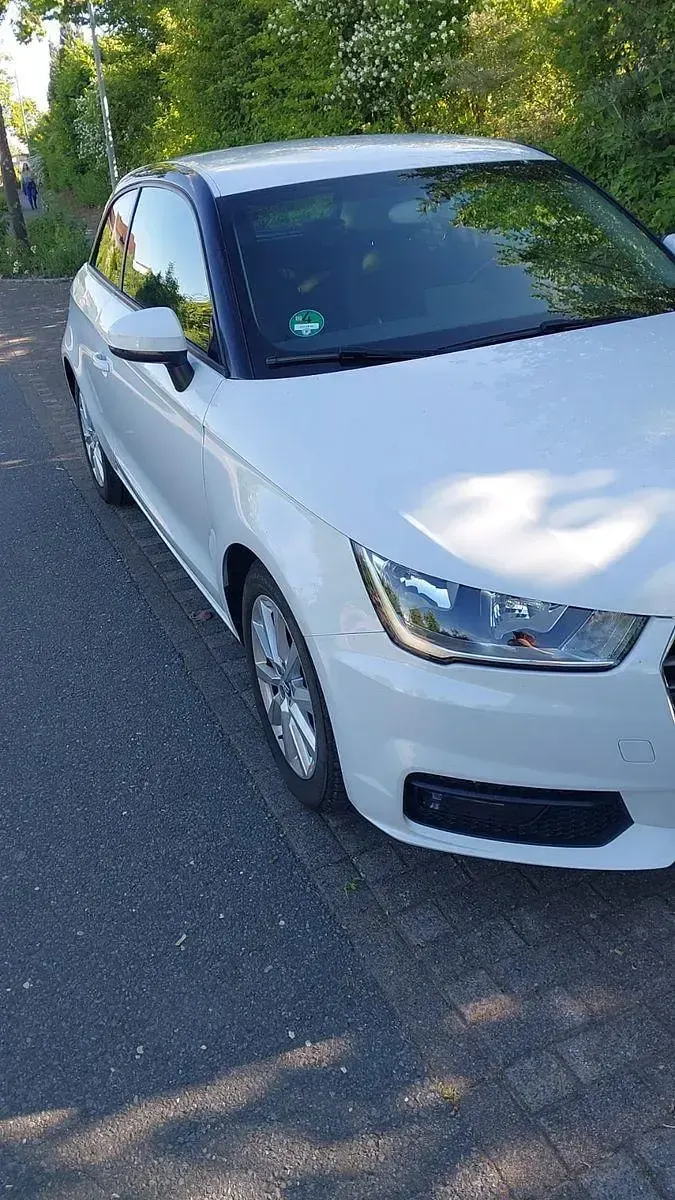 Gebraucht Audi A1 90 PS (66 kW) 2015 Weiß Kleinwagen