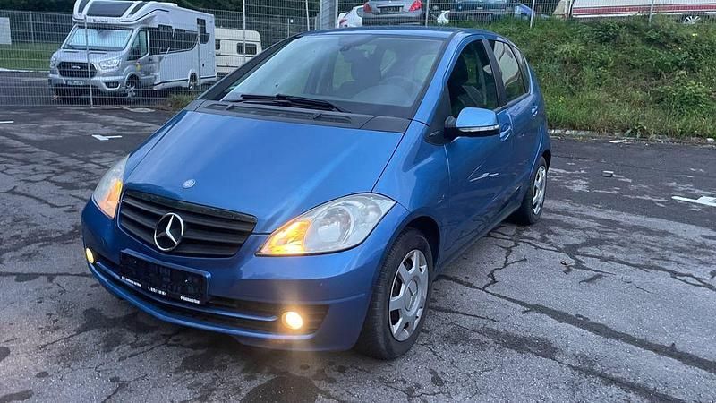 Blau Gebraucht 2008 Mercedes A170 Limousine | 2.100 € (Superpreis) - Bild 1/4
