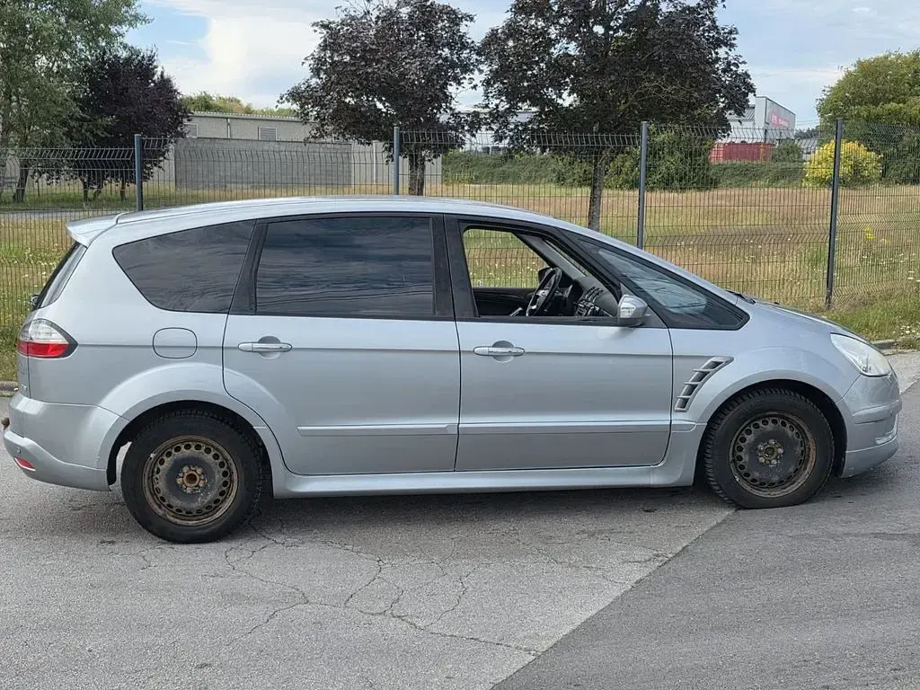 Gebraucht Ford S-MAX S 140 PS (102 kW) 2009 Silber Van / Kleinbus