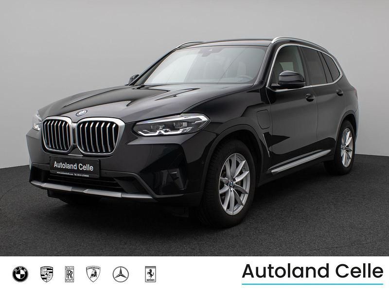 Gebraucht BMW X3 Sport Line 292 PS (214 kW) 2022 Saphirschwarz metallic475schwarz SUV