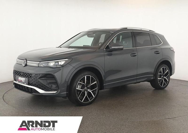 Grau Gebraucht 2025 VW Tiguan R-line SUV | 48.384 € (Fairer Preis) - Bild 1/4