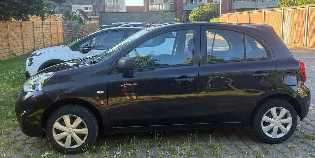 Gebraucht Nissan Micra Visia 80 PS (58 kW) 2014 Schwarz Kleinwagen