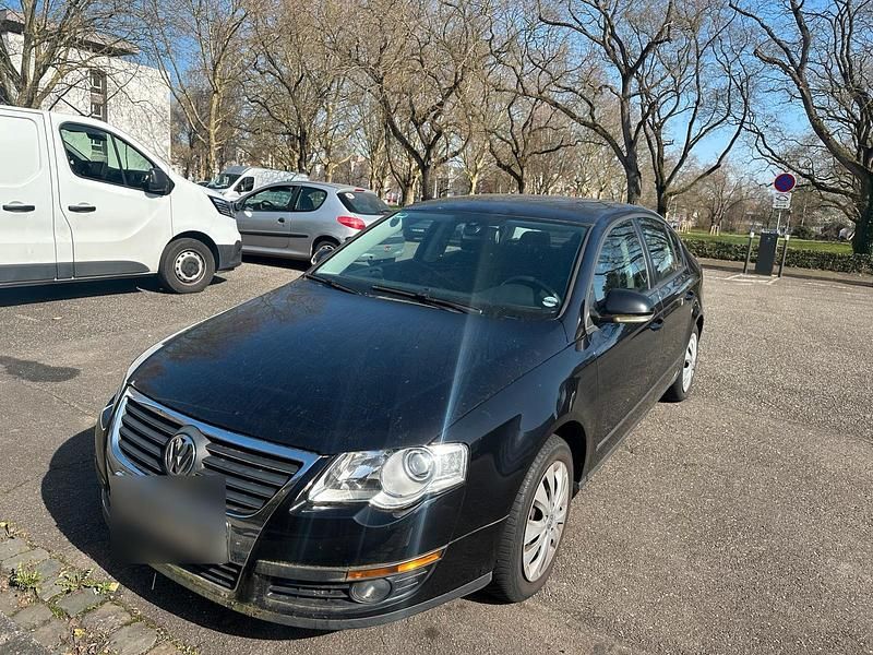 Gebraucht VW Passat 160 PS (117 kW) 2005 Schwarz Limousine