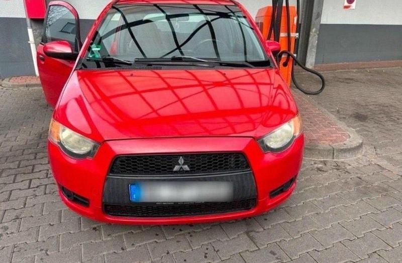 Rot Gebraucht 2009 Mitsubishi Colt Top Kleinwagen | 1.900 € (Fairer Preis) - Bild 1/4