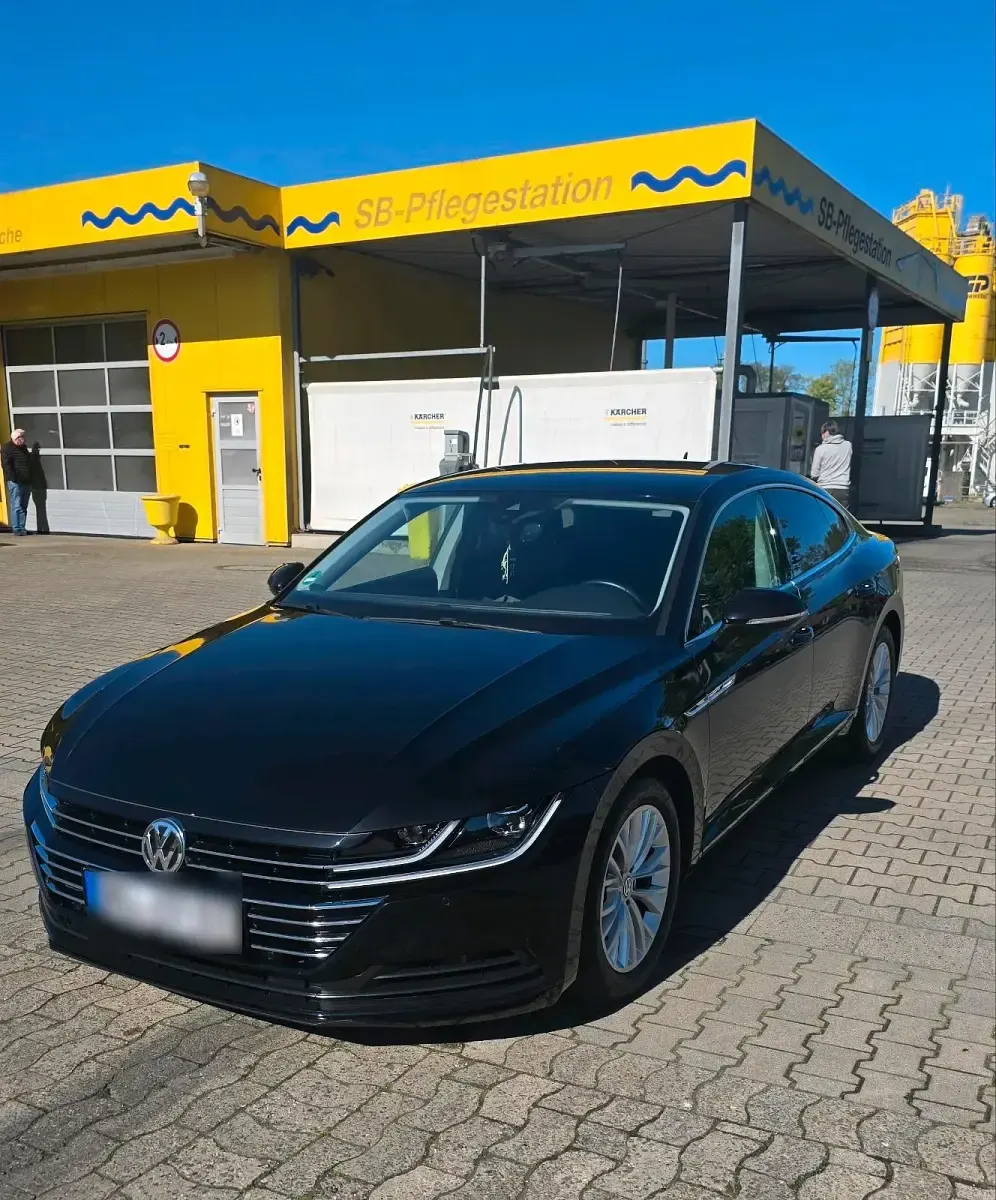 Gebraucht VW Arteon 150 PS (110 kW) 2019 Schwarz Kleinwagen