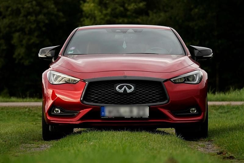 Rot Gebraucht 2018 Infiniti Q60 Sport Tech Limousine | 22.249 € - Bild 1/4
