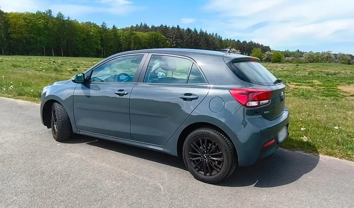 Gebraucht Kia Rio Vision 101 PS (74 kW) 2022 Schwarz Kleinwagen